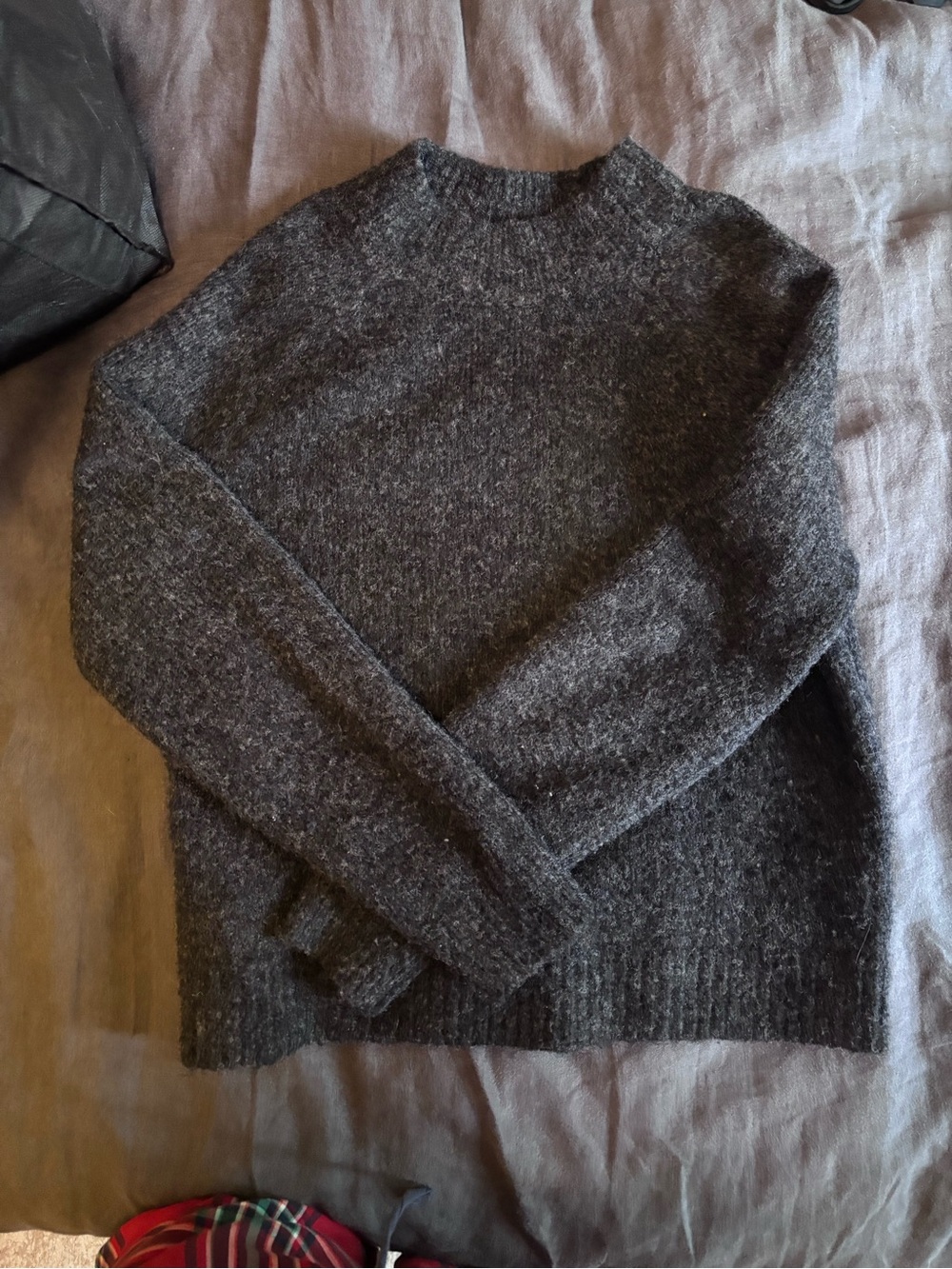 Banana Republic women Crewneck Sweater - Charcoal